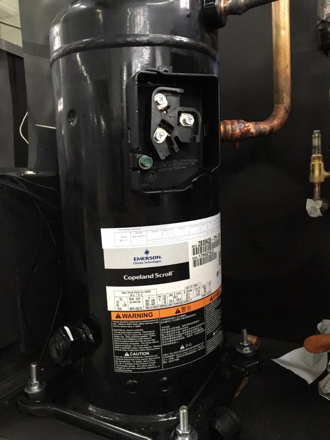 700W आइस क्यूब मेकिंग मशीन कमर्शियल वाटर कूल्ड 90kg / 24h 35